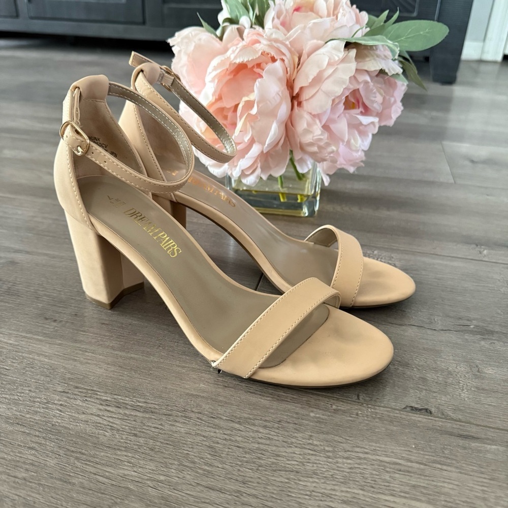 Dream Pairs Nude Cream‎ Strappy Block Heel Sandals